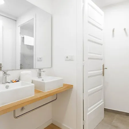 Downtown La Torre Apartment A Coruna